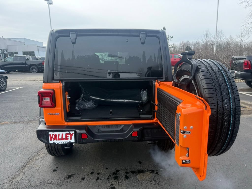 New 2025 Jeep Wrangler Unlimited Sport S 4xe w/ Convenience Group AWD/4WD image 40