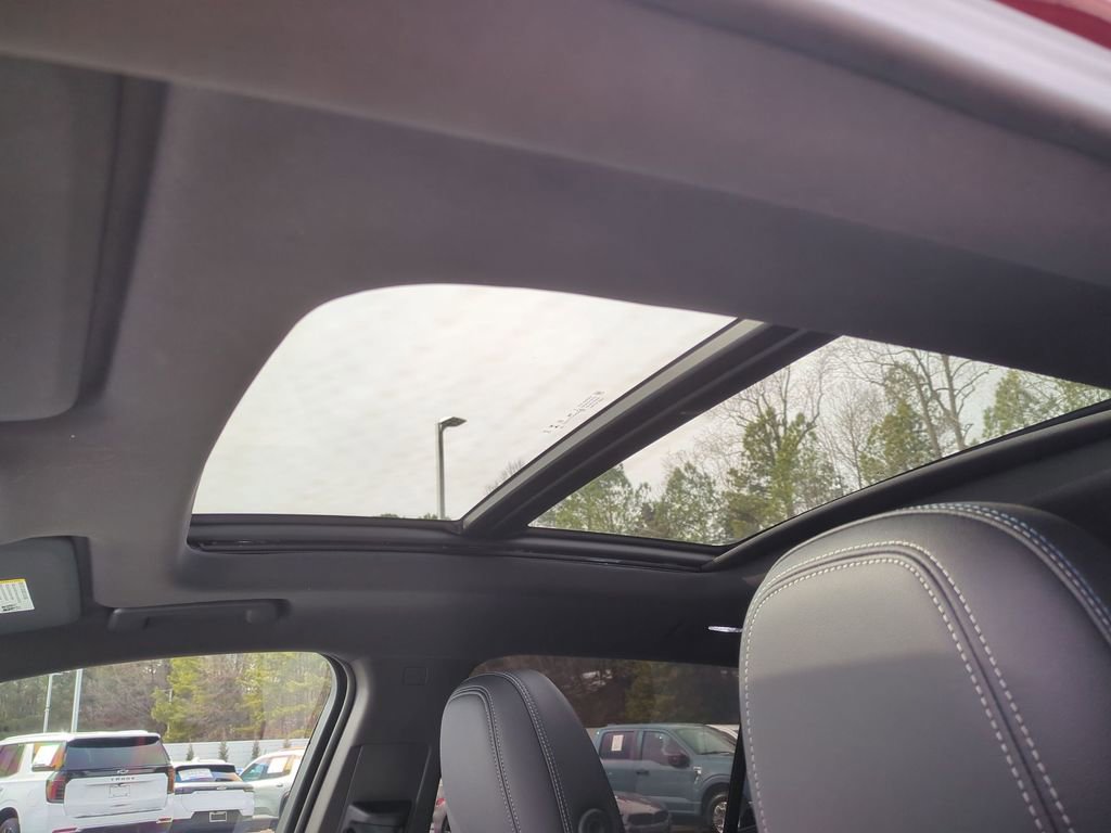 Used 2025 Chevrolet Equinox EV LT image 25