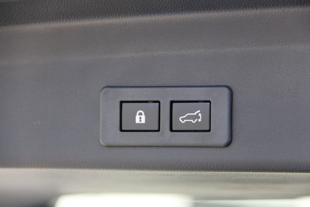 Certified 2025 Subaru Ascent Touring AWD/4WD image 36