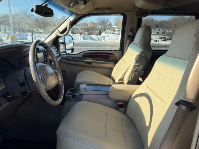 Used 2002 Ford Excursion Limited AWD/4WD image 8