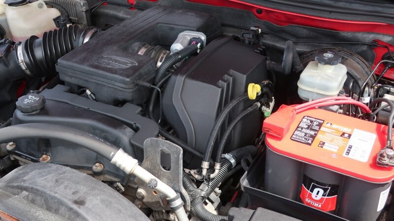 Used 2005 Chevrolet Colorado LS w/ Safe And Sound Package RWD image 28