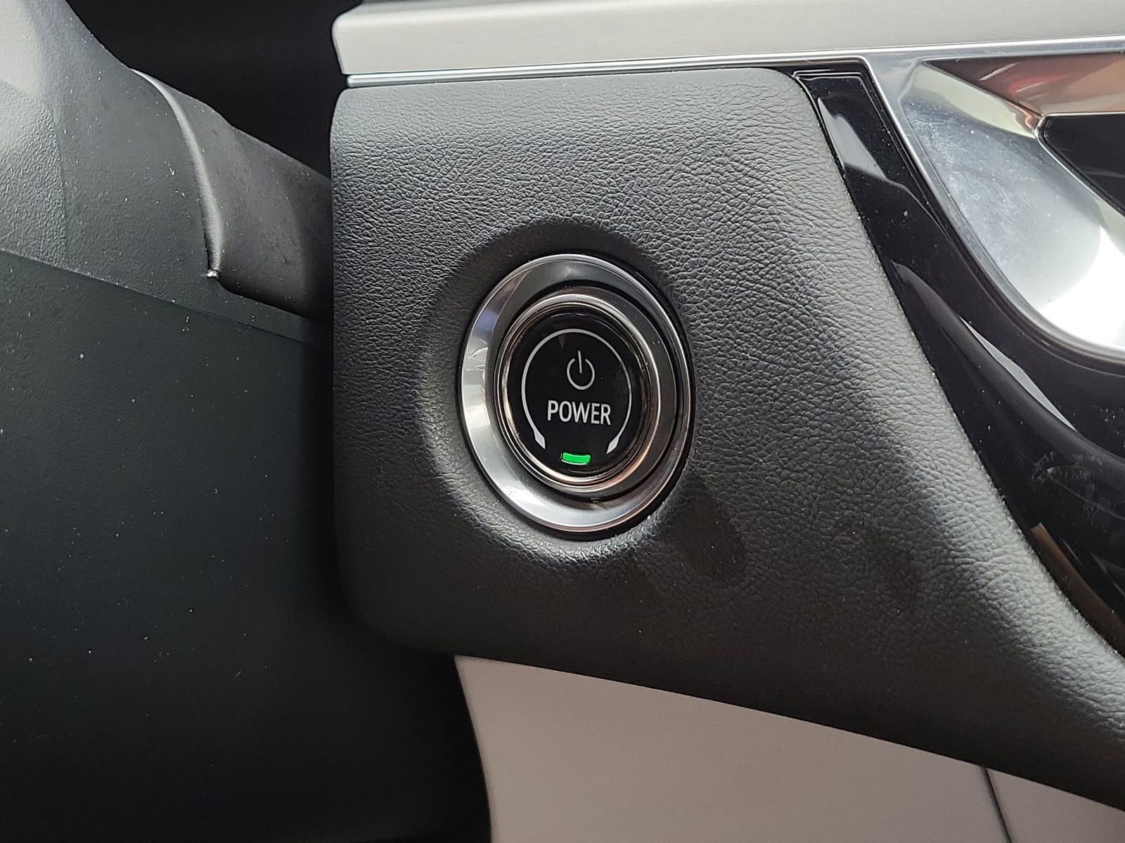 Certified 2024 Cadillac Lyriq Luxury w/ LPO, Floor Liner Package image 16