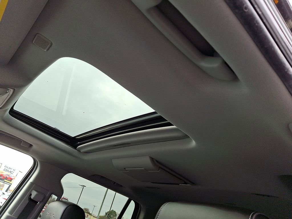 Used 2019 GMC Yukon Denali w/ Denali Ultimate Package image 17