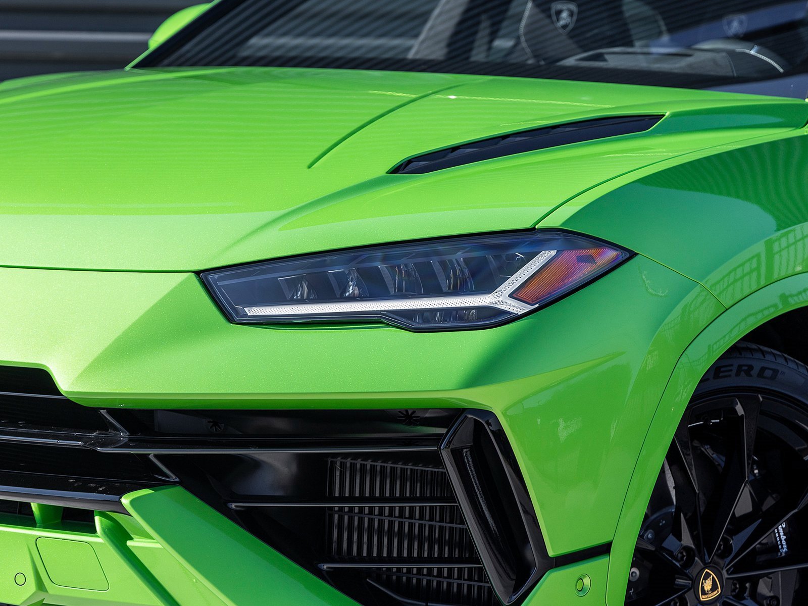 Used 2024 Lamborghini Urus S image 12