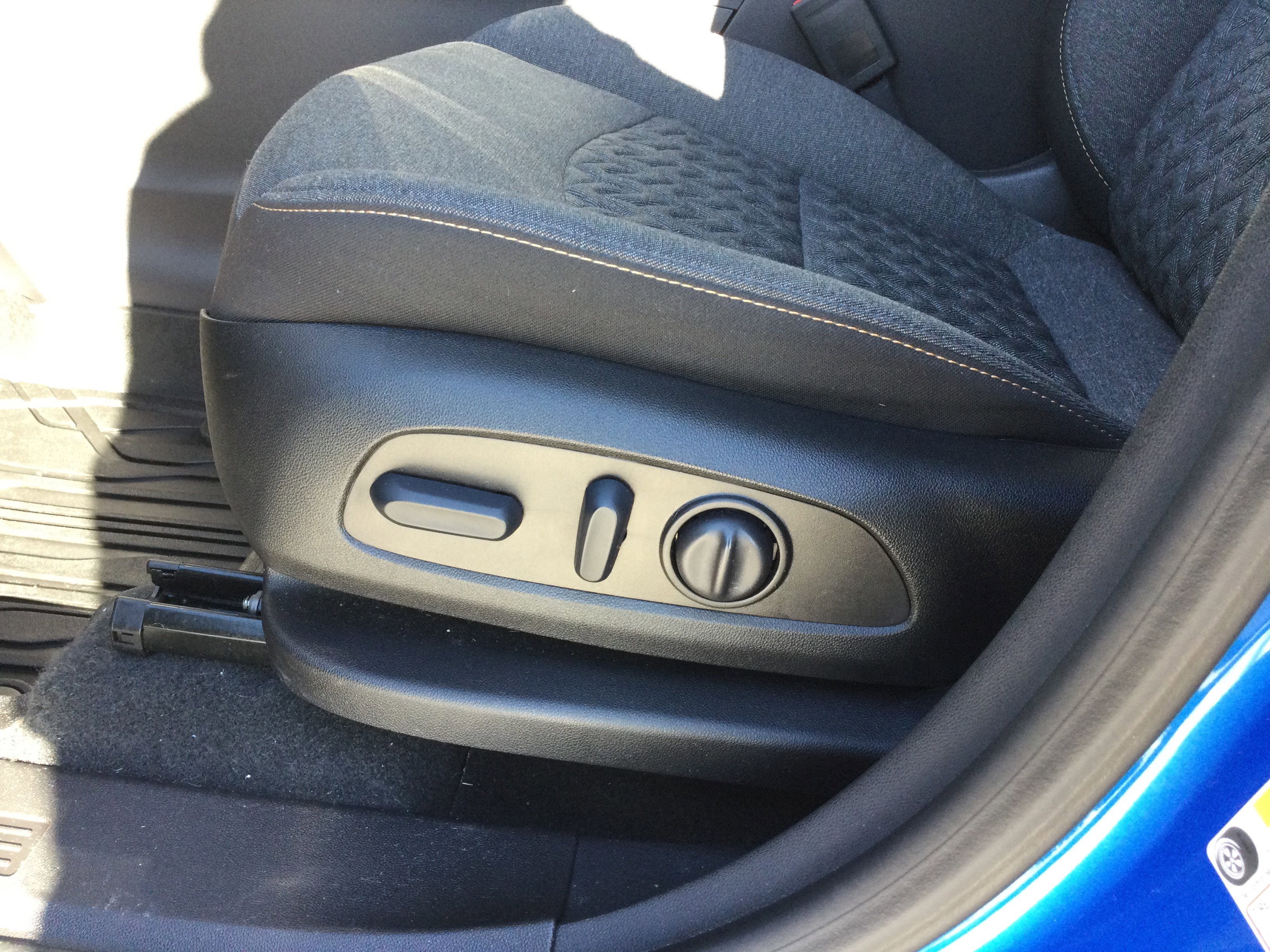 Used 2024 Chevrolet Equinox LT AWD/4WD image 9