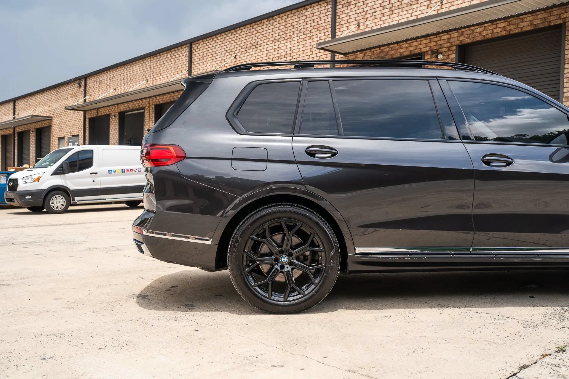 Used 2020 BMW X7 xDrive40i w/ Cold Weather Package AWD/4WD image 10