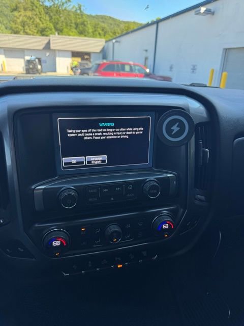 Used 2018 Chevrolet Silverado 2500 LT w/ Midnight Edition AWD/4WD image 5