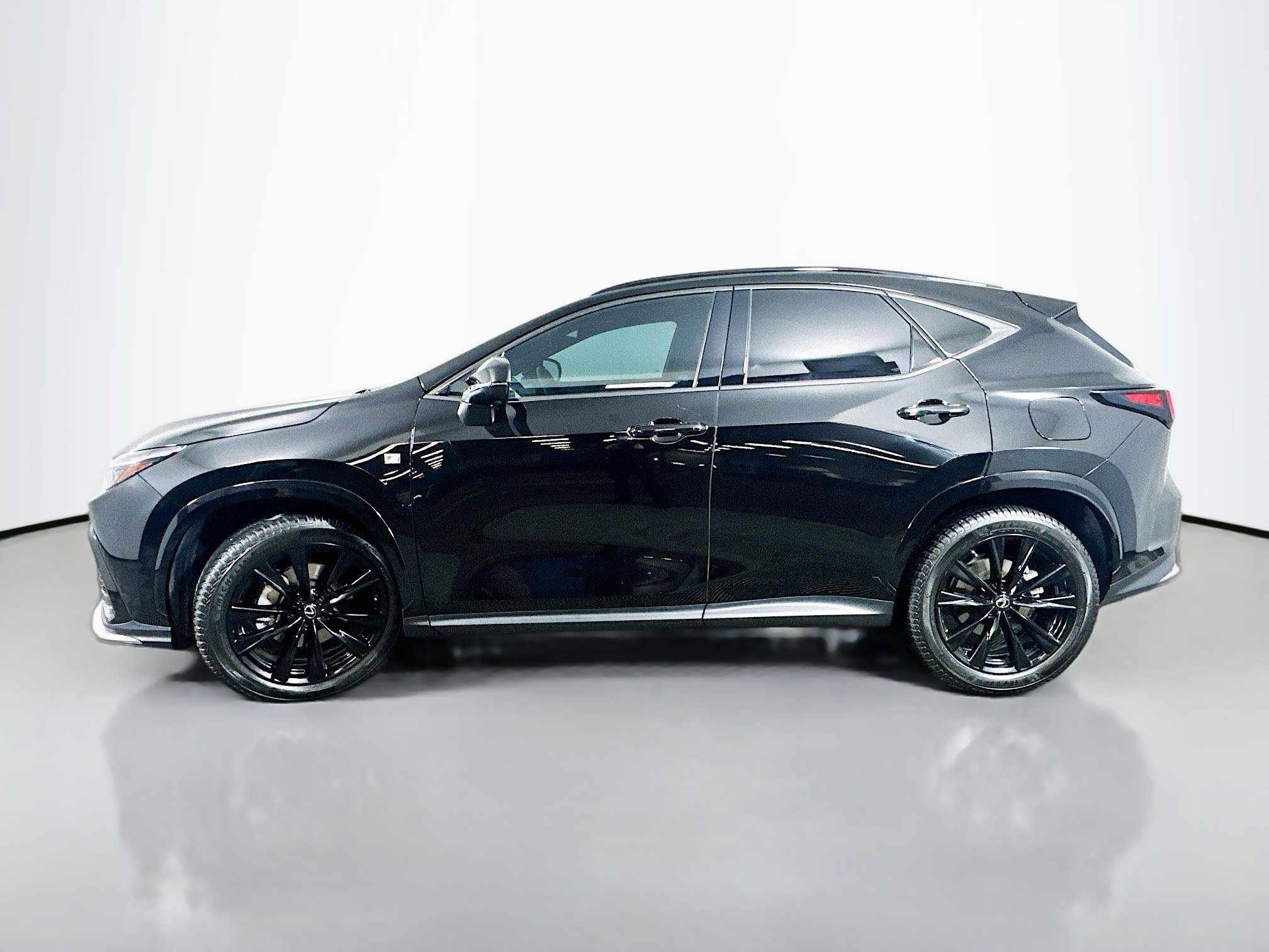 Used 2023 Lexus NX 350 F Sport w/ F Sport Cold Package image 4