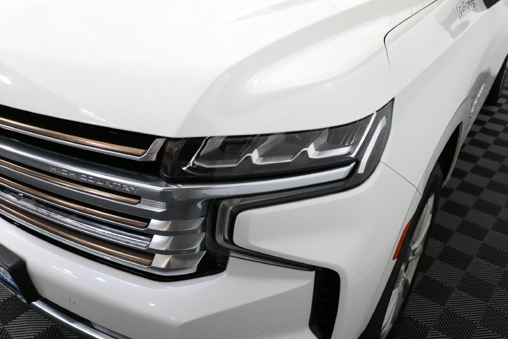 Certified 2022 Chevrolet Suburban High Country AWD/4WD image 11