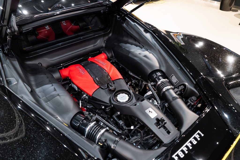 Certified 2022 Ferrari F8 Tributo image 17