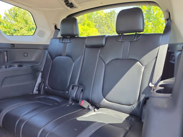 Certified 2025 Honda Pilot Touring image 10