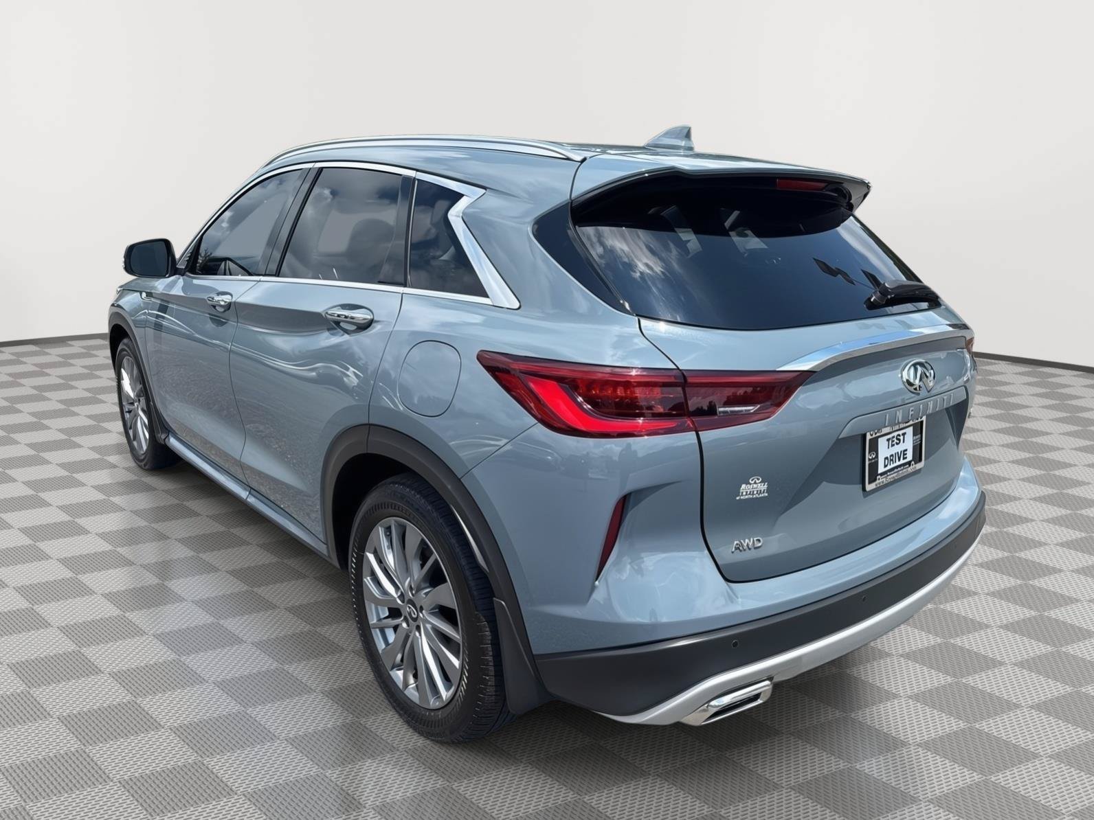 Used 2025 INFINITI QX50 Luxe AWD/4WD image 8