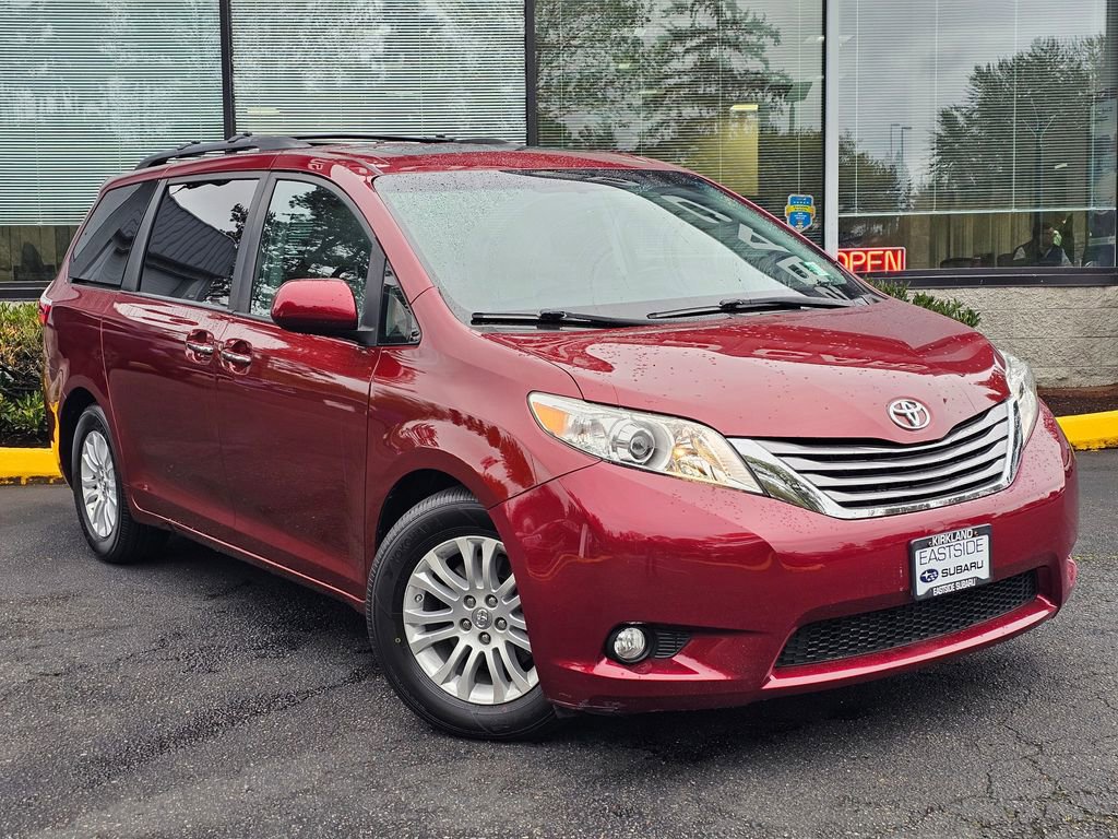 Used 2017 Toyota Sienna XLE w/ XLE Navigation Package