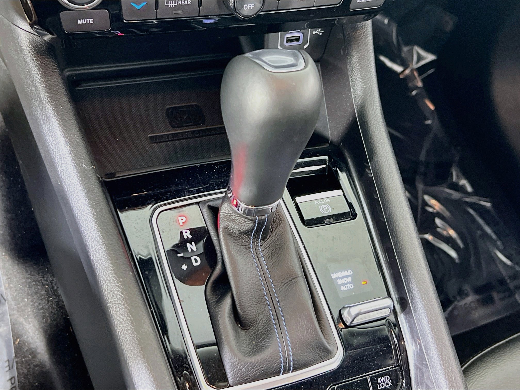 Used 2022 Jeep Compass Latitude w/ Sun and Sound Group AWD/4WD image 15