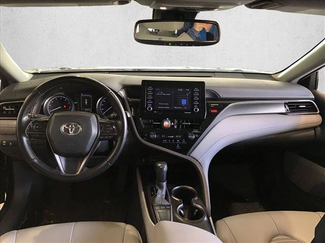 Used 2022 Toyota Camry SE w/ Convenience Package FWD image 14
