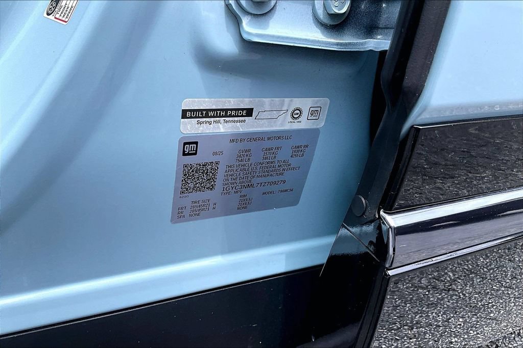 Certified 2026 Cadillac Vistiq Premium Luxury w/ LPO, Floor Liner Package AWD/4WD image 19