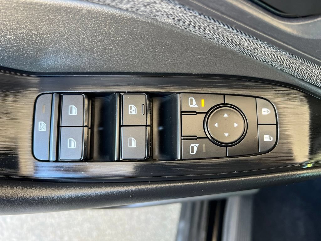 Certified 2023 Nissan Rogue S AWD/4WD image 46