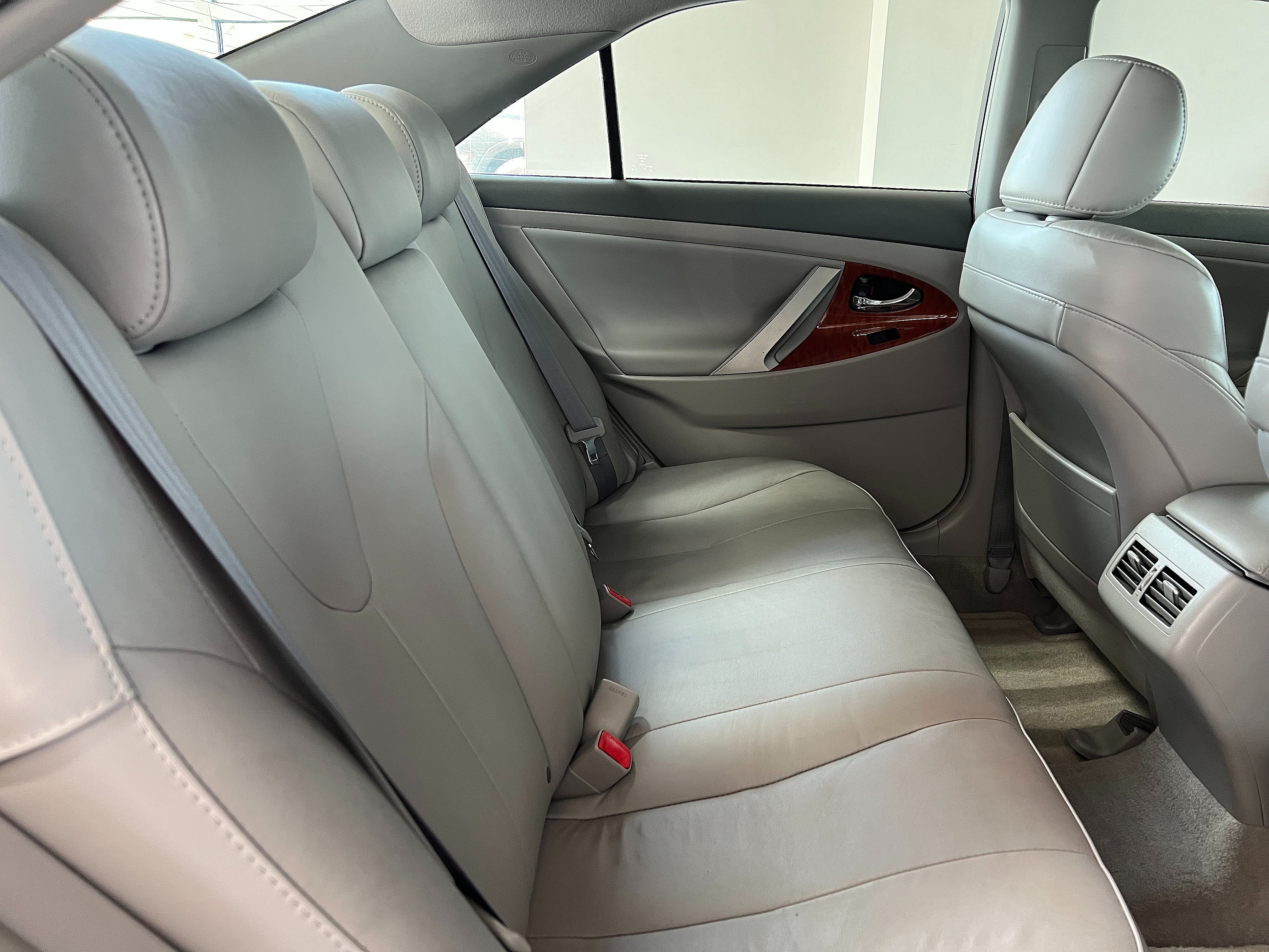 Used 2009 Toyota Camry XLE FWD image 22