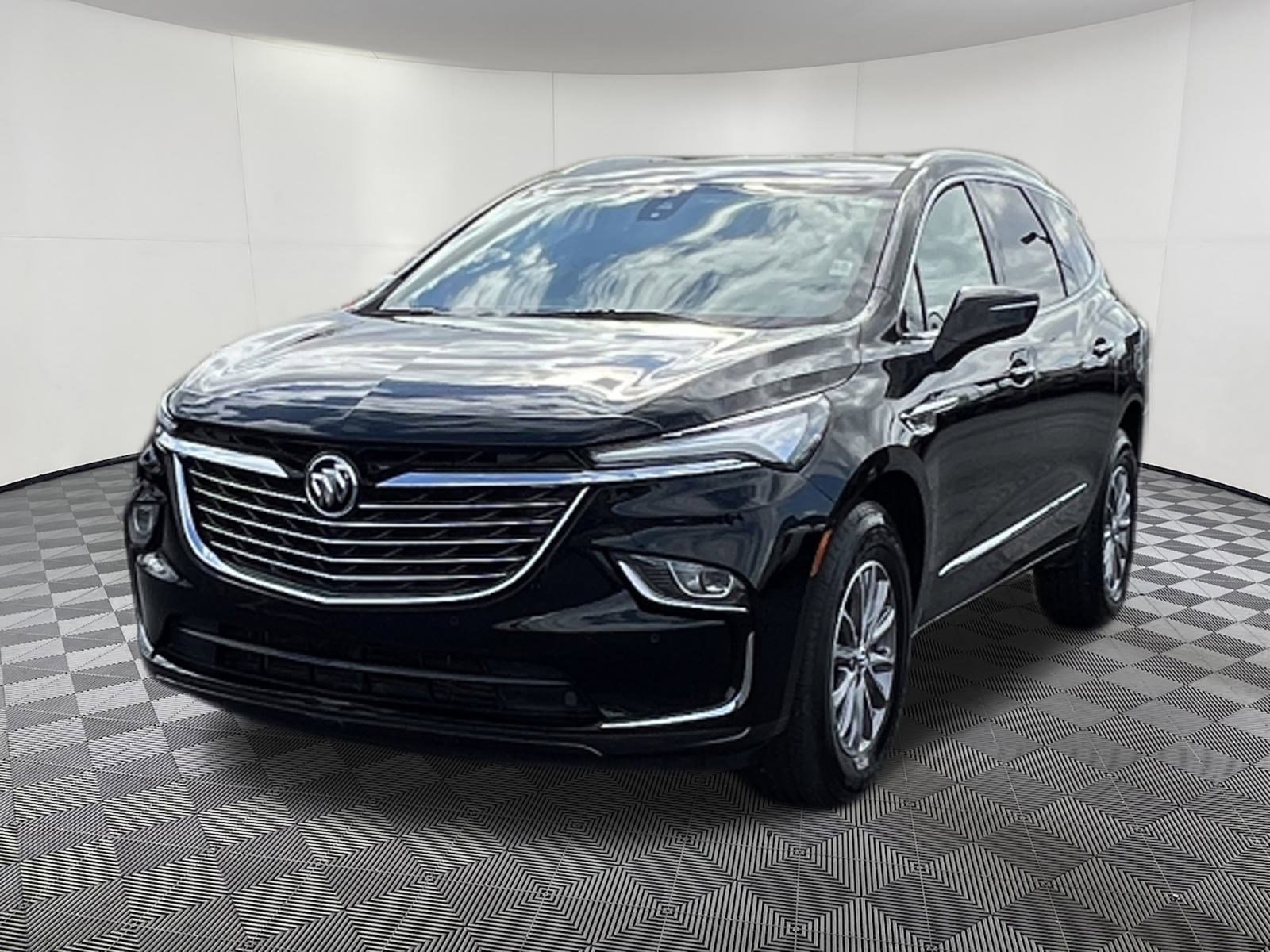 Used 2023 Buick Enclave Premium image 3