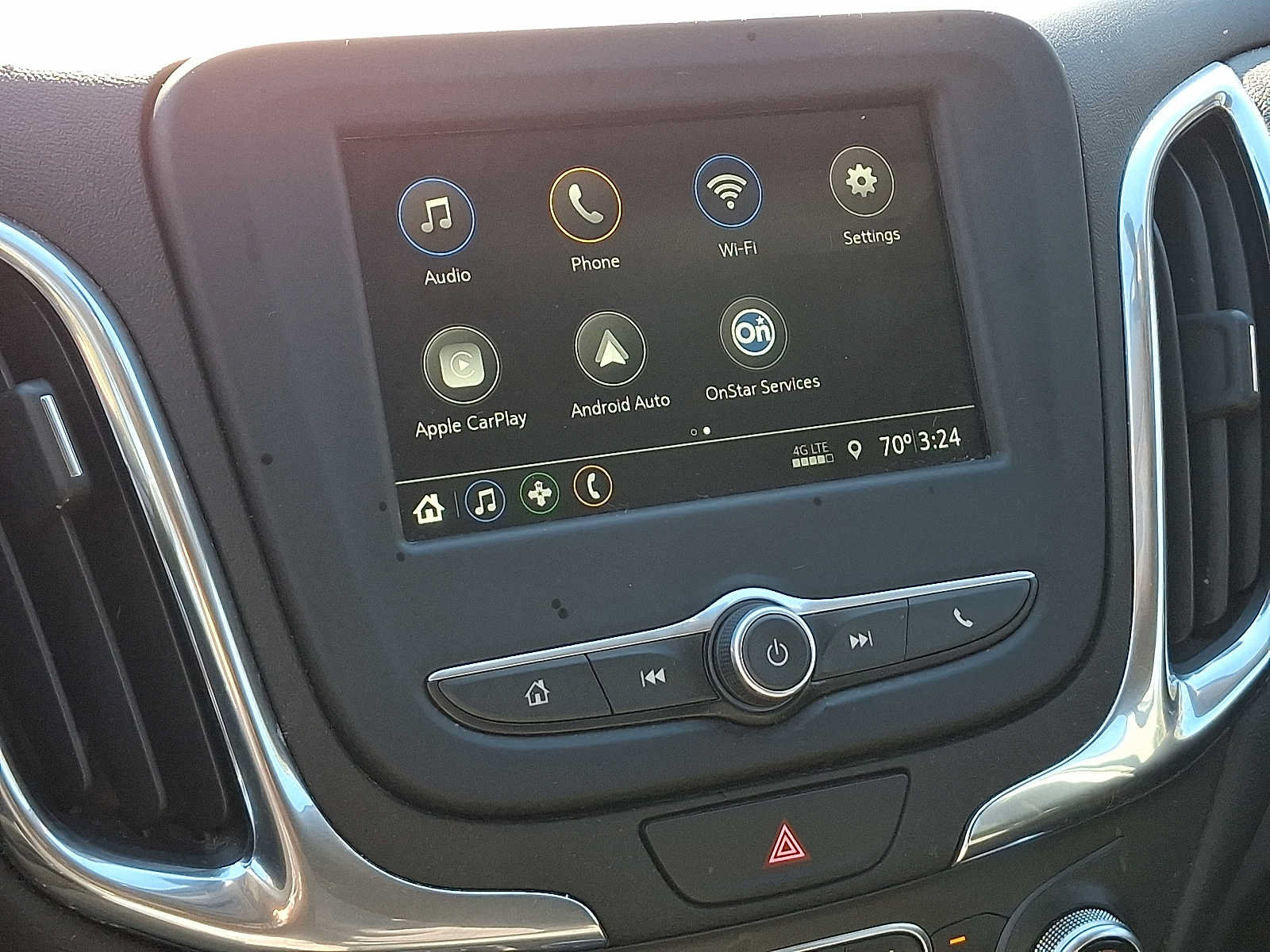 Used 2019 Chevrolet Equinox LT AWD/4WD image 16