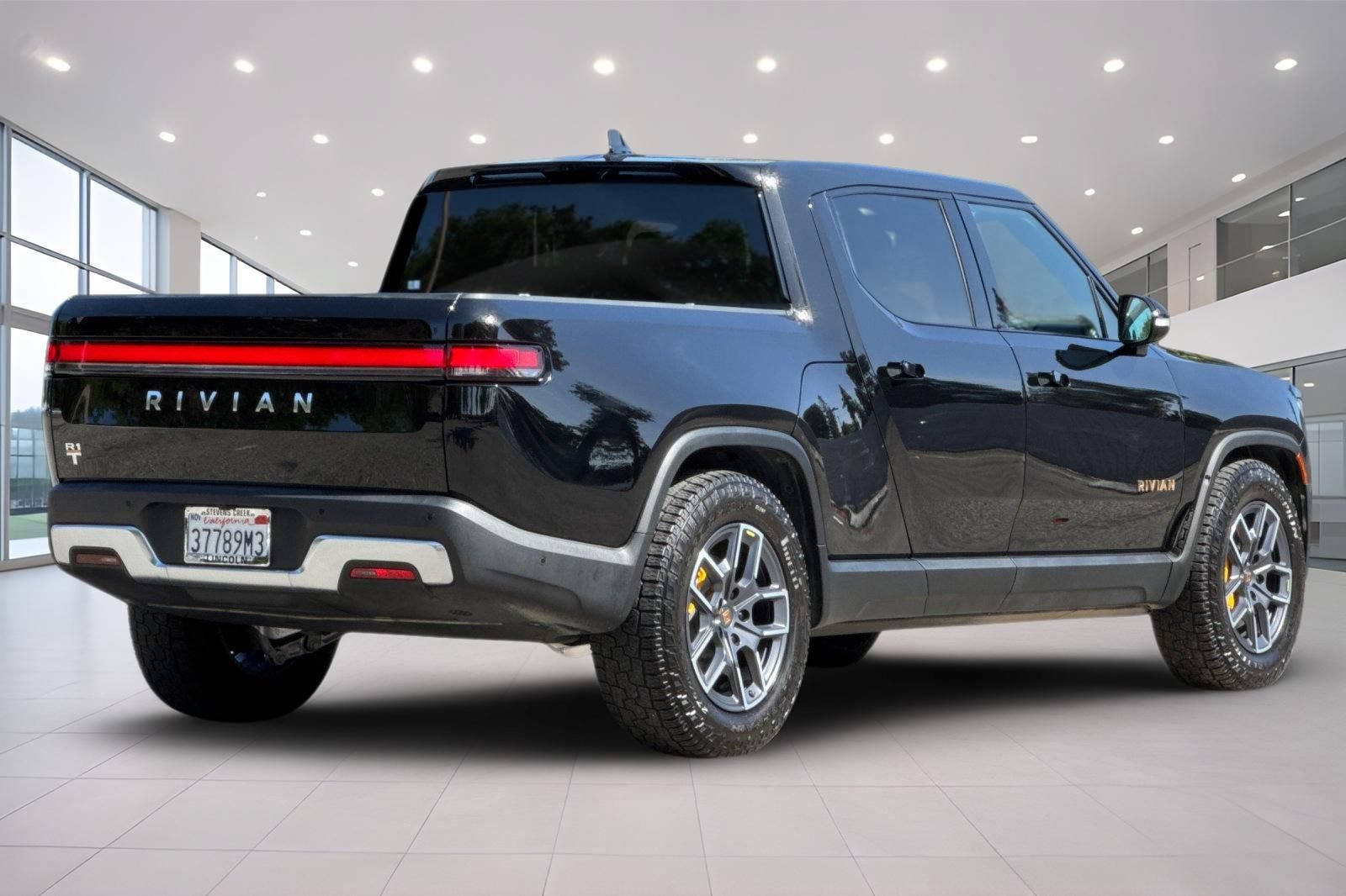 Used 2022 Rivian R1T Adventure Quad AWD/4WD image 4