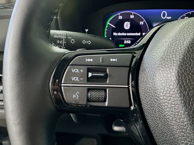 Used 2025 Honda Accord Touring image 11