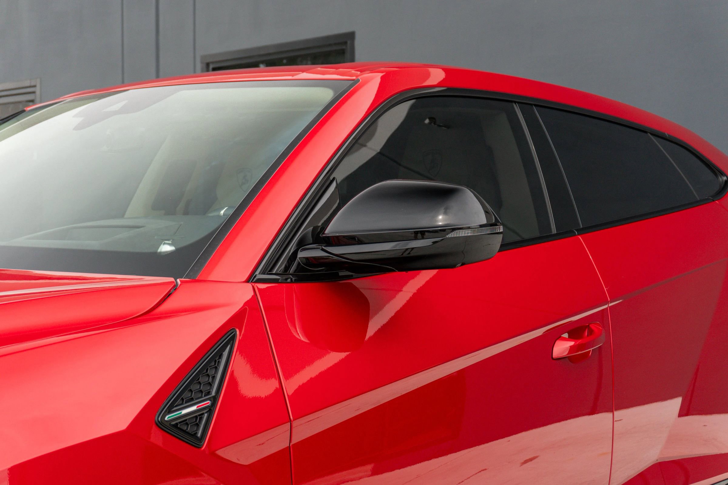 Used 2023 Lamborghini Urus S image 31