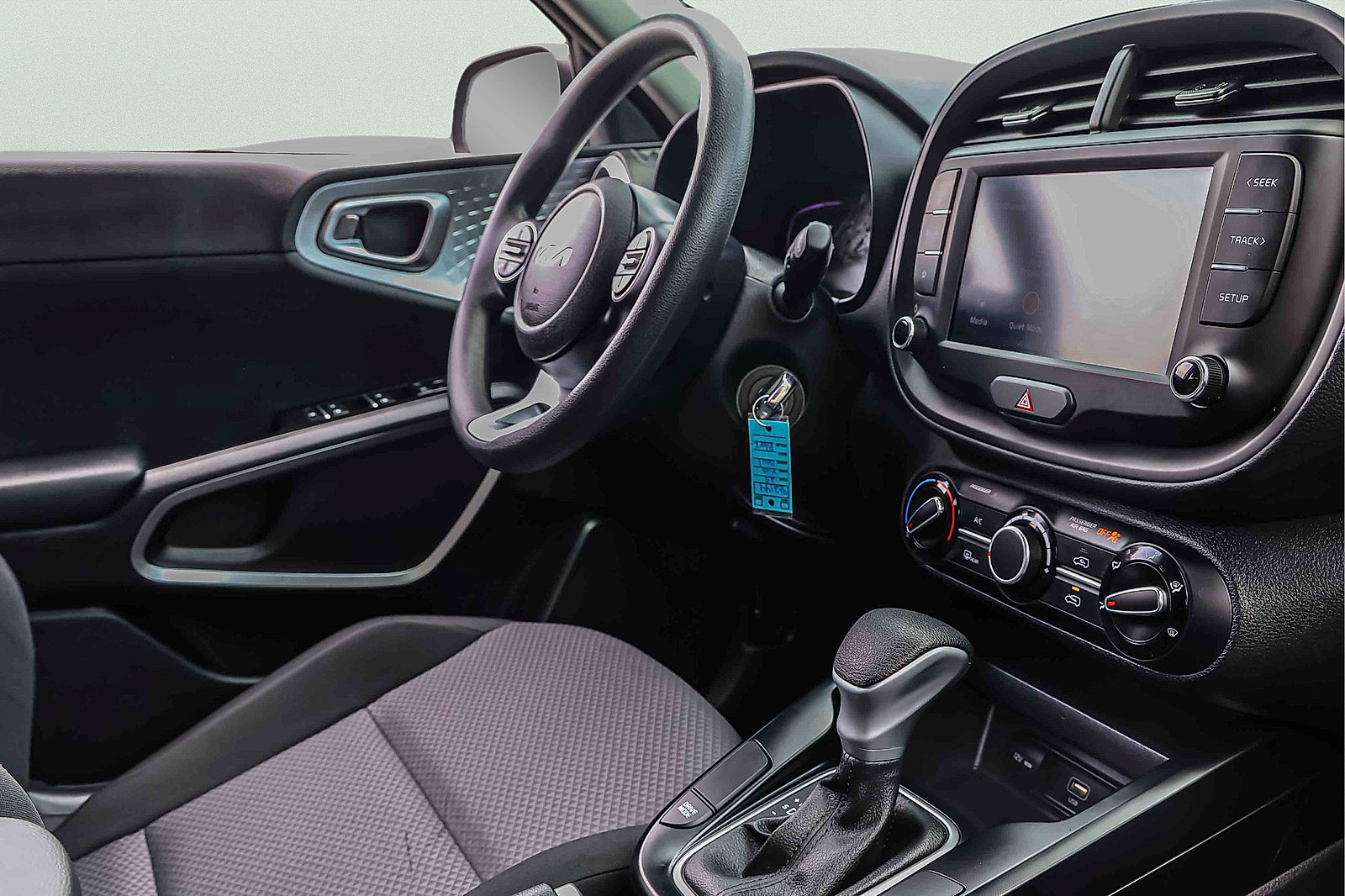 Certified 2025 Kia Soul LX w/ LX Technology Package FWD image 12