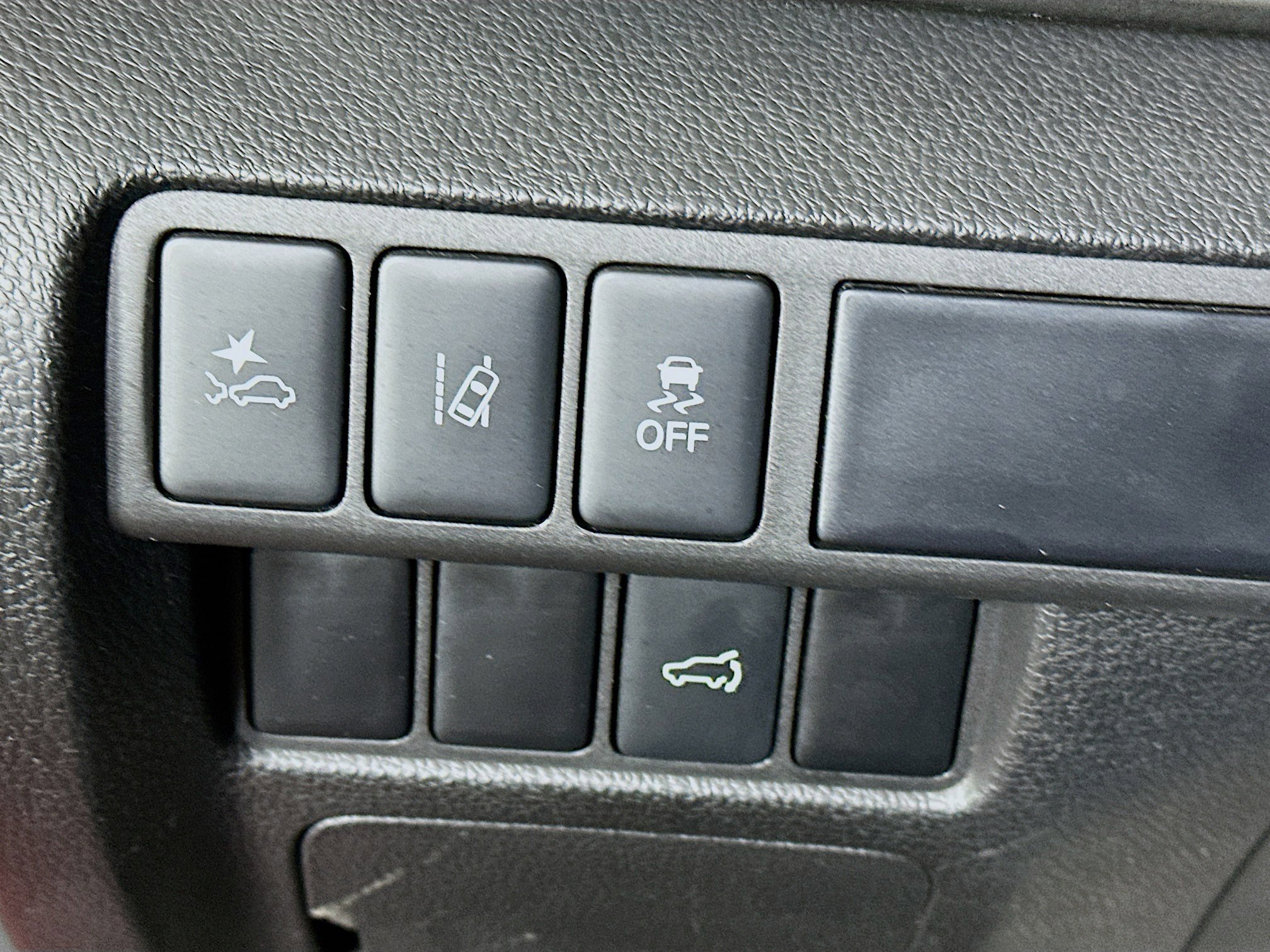 Used 2024 Mitsubishi Eclipse Cross SE image 17