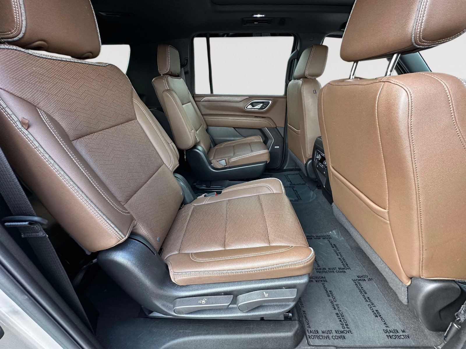 Used 2024 Chevrolet Suburban High Country w/ Max Trailering Package AWD/4WD image 30