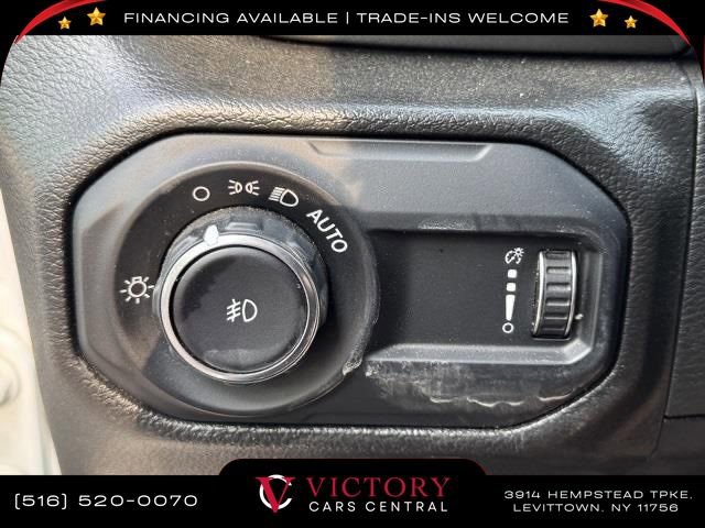Used 2023 Jeep Wrangler Sahara image 22