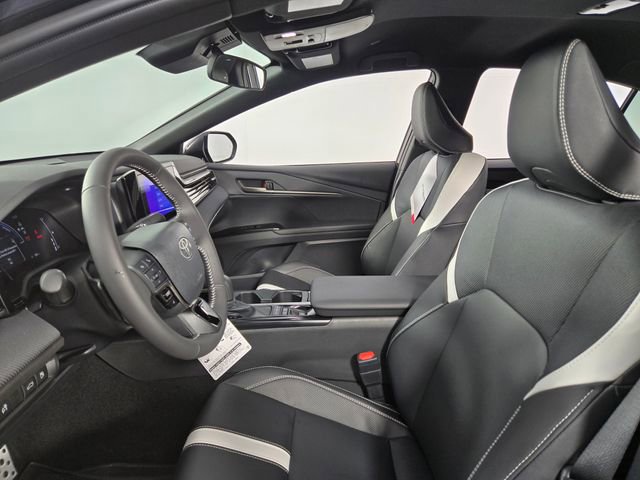 Used 2026 Toyota Camry SE image 14