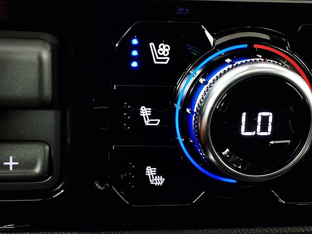 New 2026 GMC Sierra 1500 SLT image 7