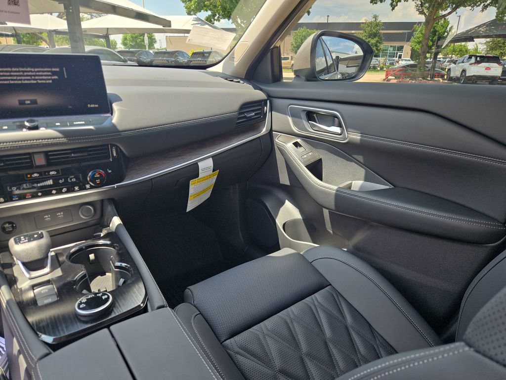 New 2026 Nissan Rogue Platinum w/ Platinum Premium Package AWD/4WD image 19