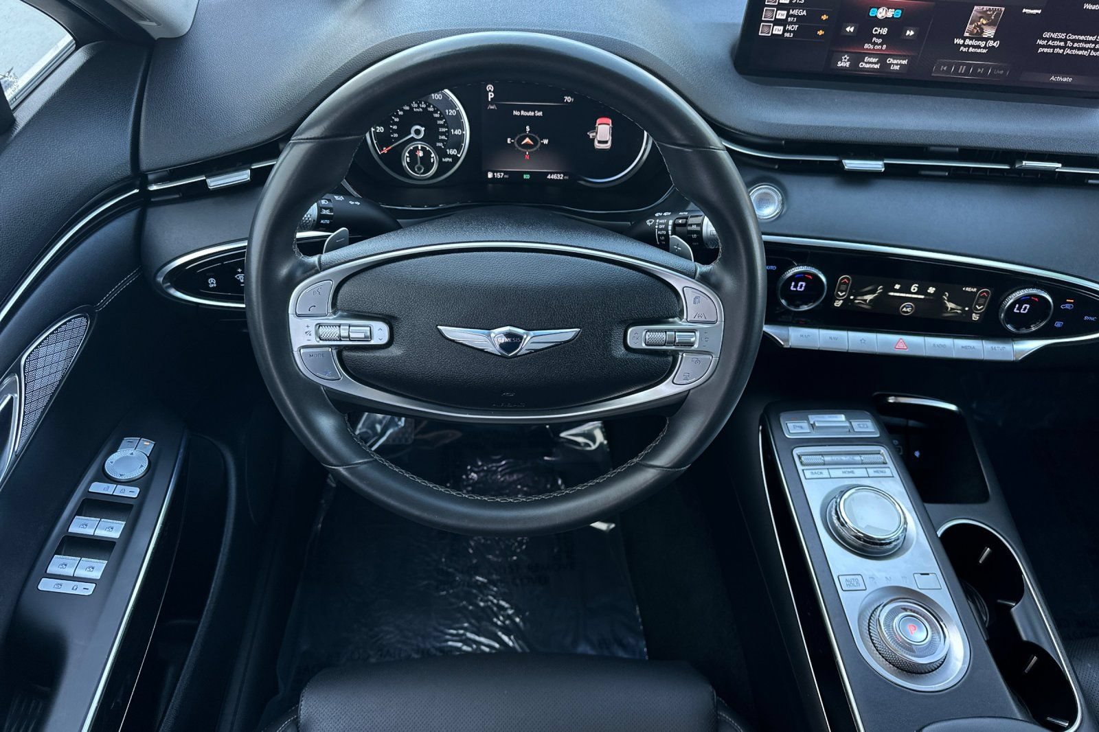 Used 2025 Genesis GV70 2.5T AWD/4WD image 17