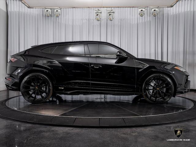 Used 2024 Lamborghini Urus S AWD/4WD image 8