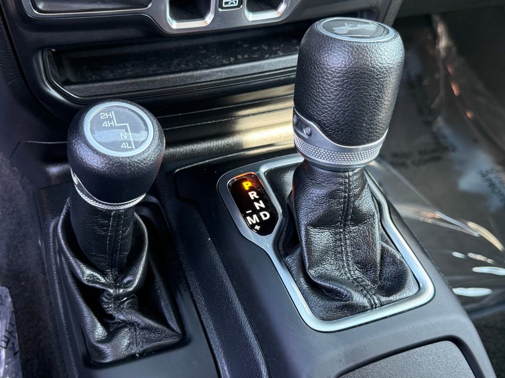 Used 2022 Jeep Wrangler Unlimited Sport image 23