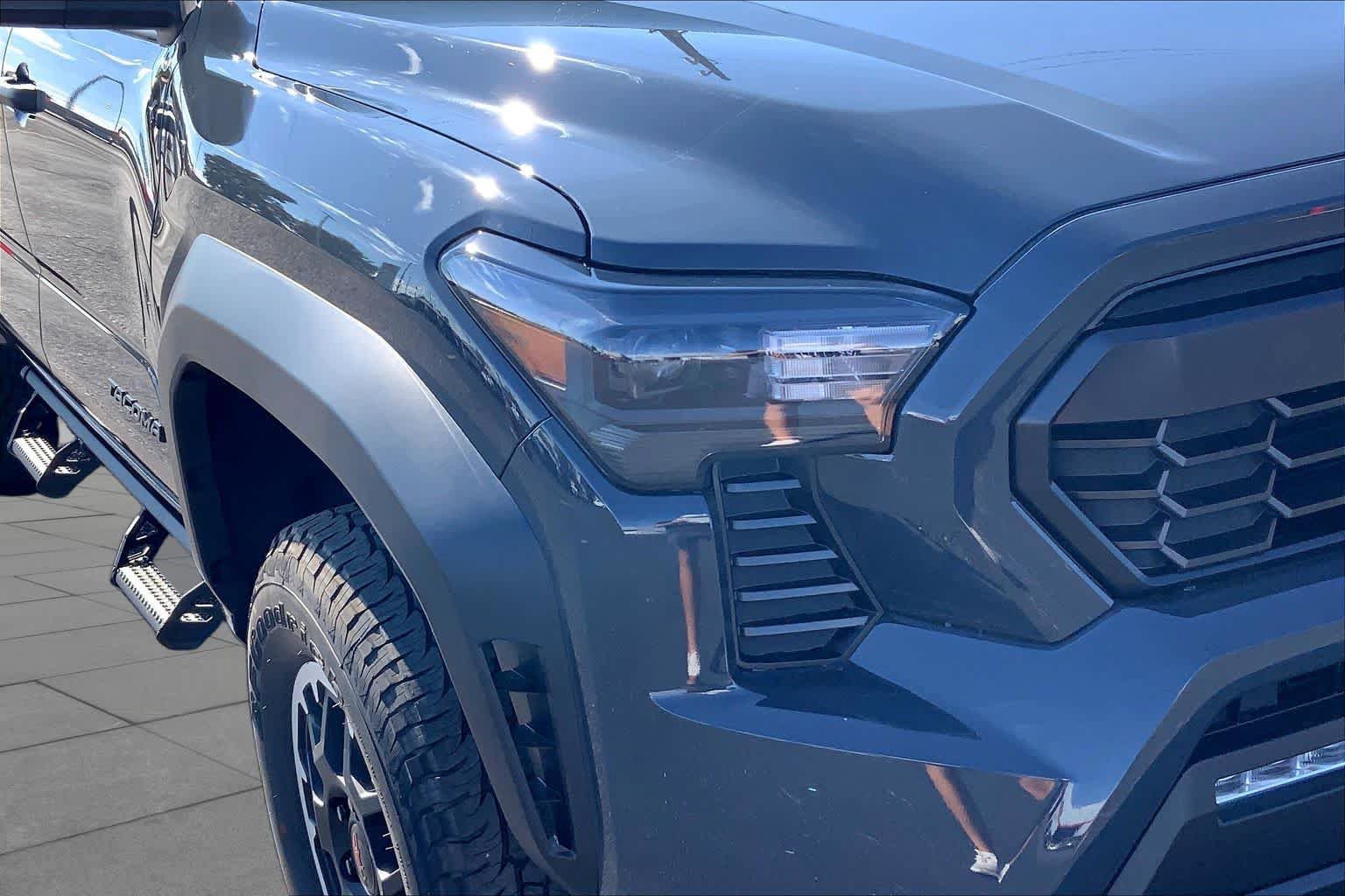 New 2026 Toyota Tacoma TRD Off-Road AWD/4WD image 13