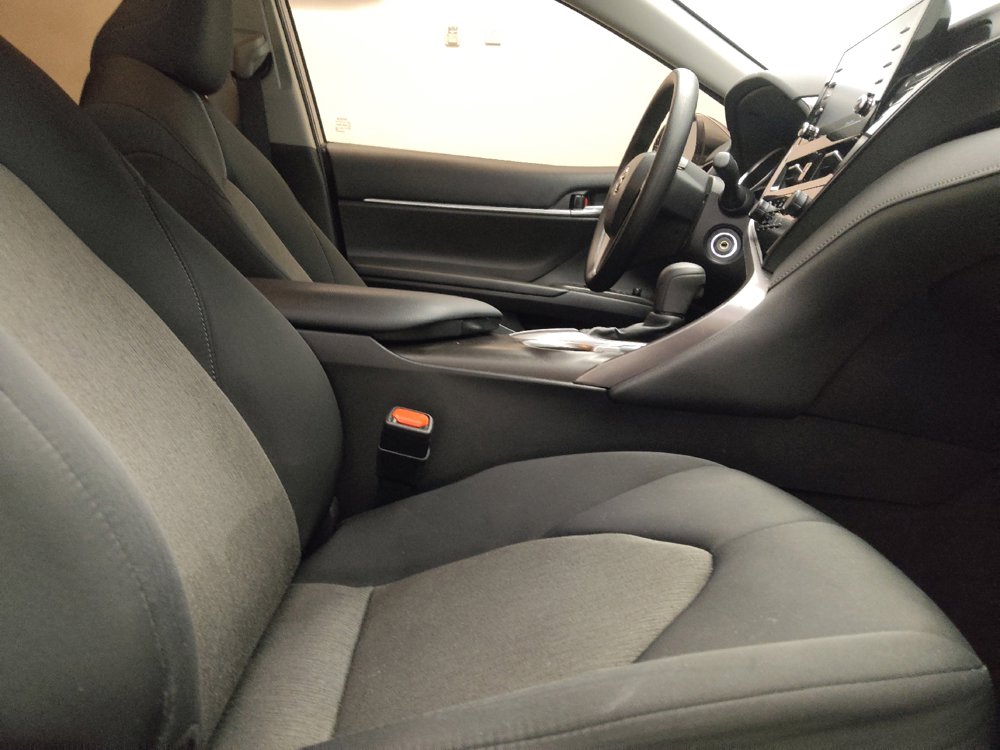 Used 2021 Toyota Camry LE FWD image 21