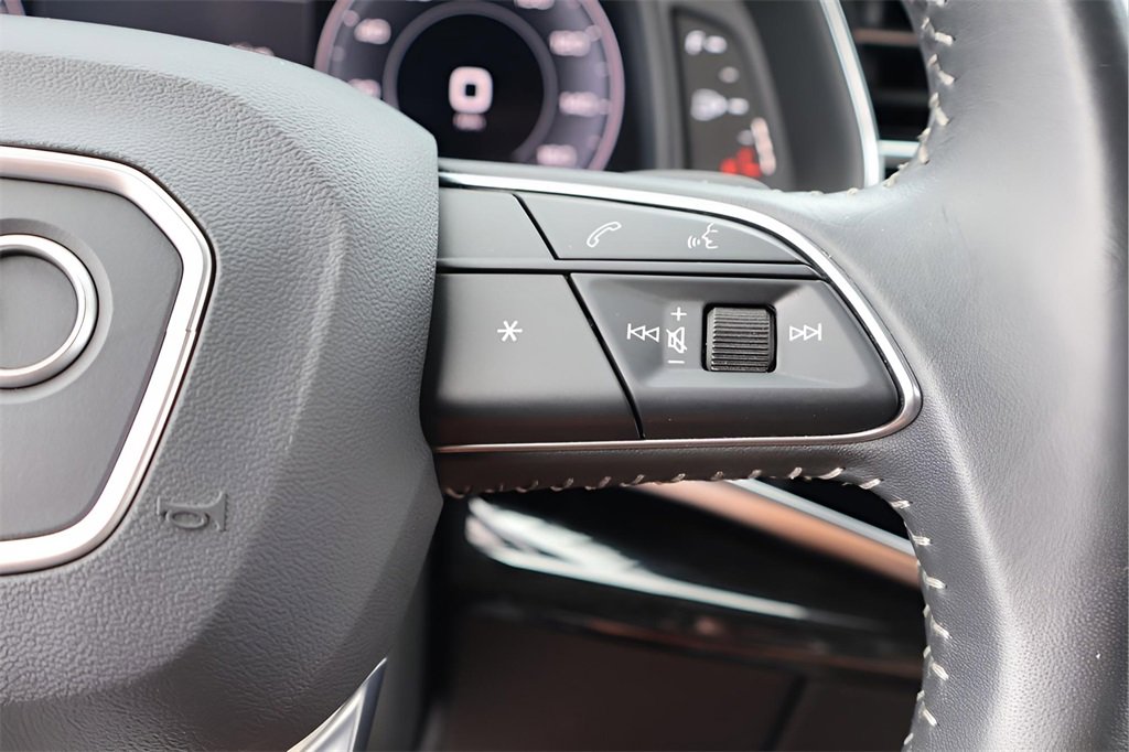 Used 2019 Audi Q8 Premium image 22