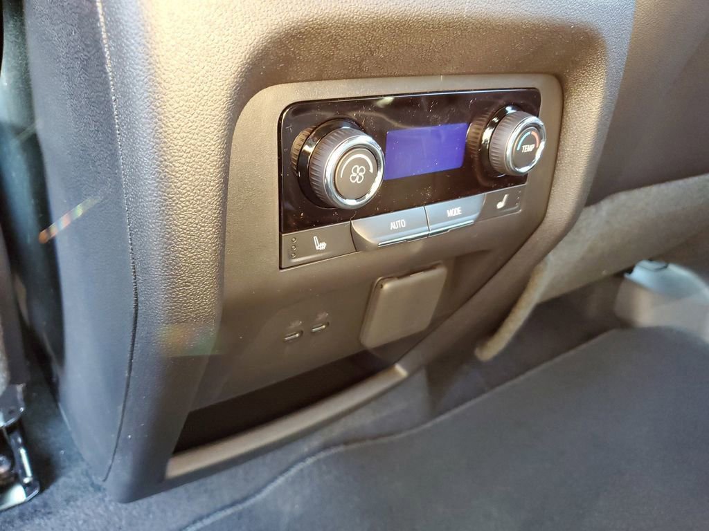 New 2026 Chevrolet Traverse High Country image 14