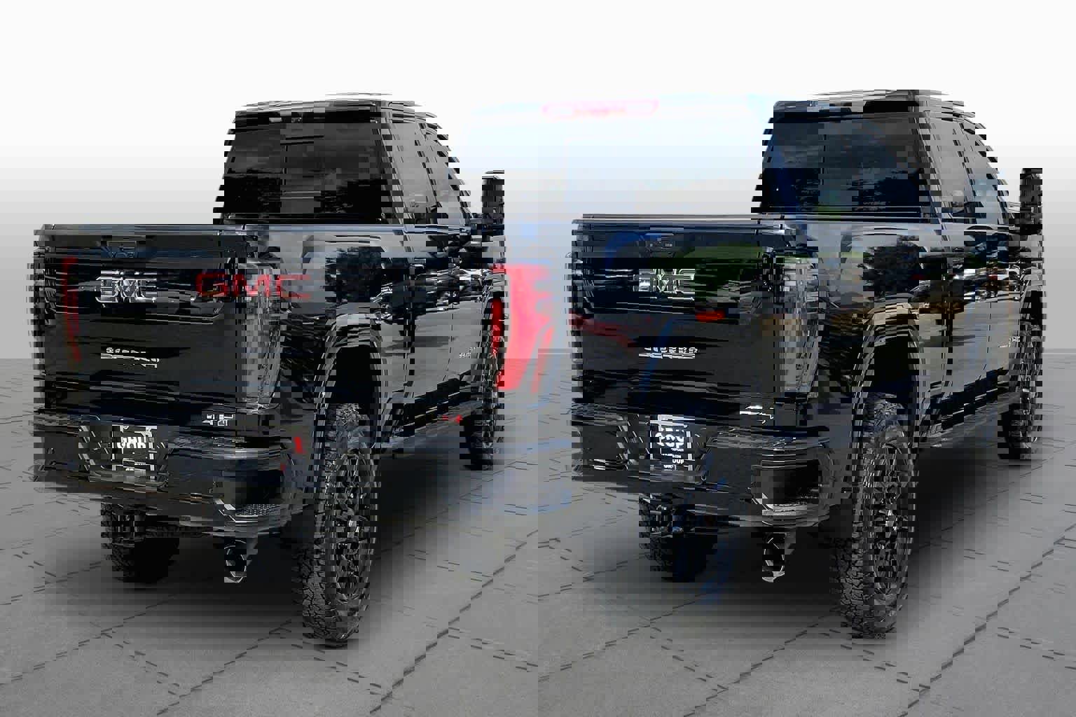 Used 2025 GMC Sierra 2500 AT4 w/ AT4 Premium Plus Package image 25