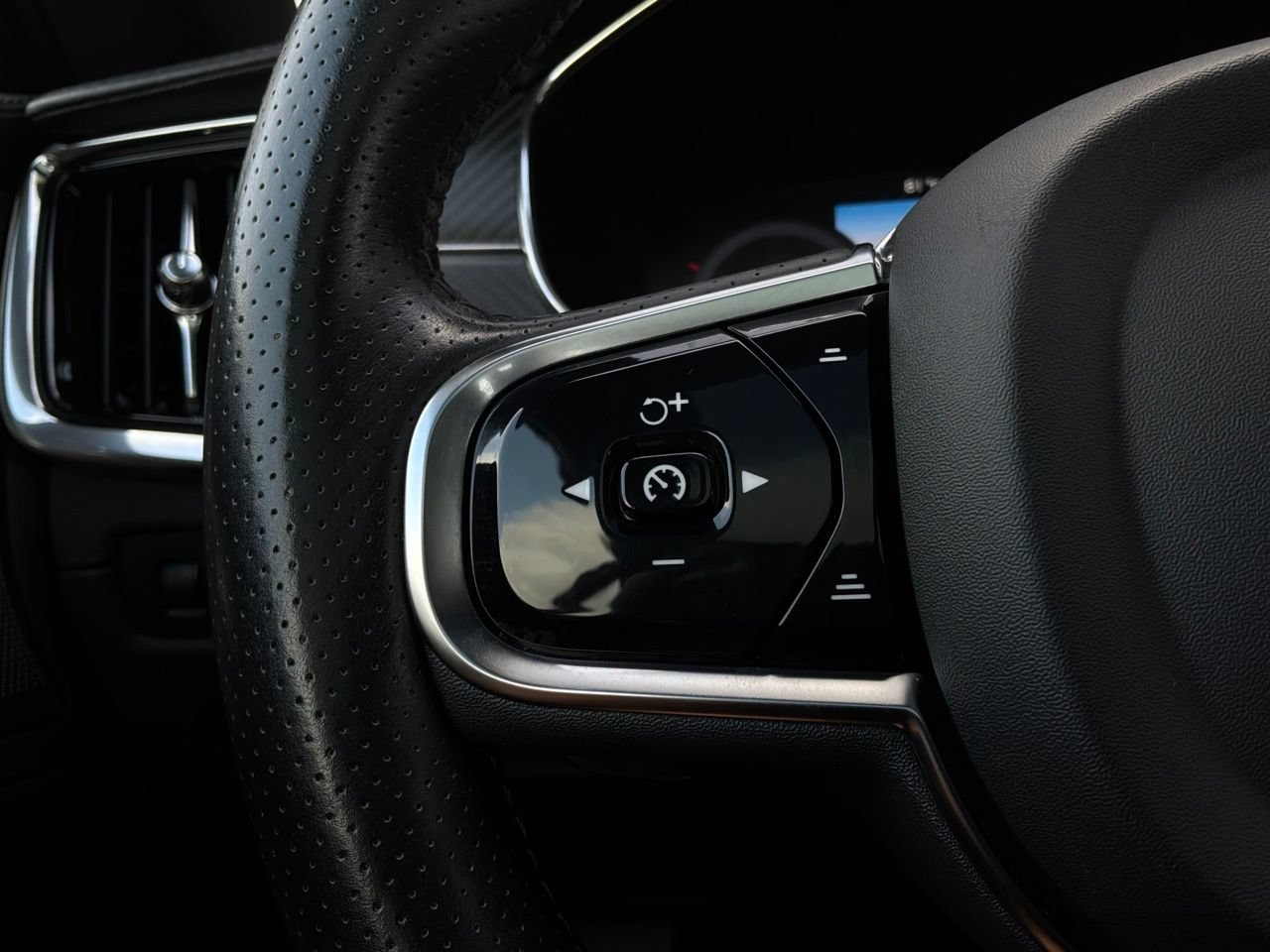 Used 2021 Polestar Polestar 1 AWD/4WD image 41