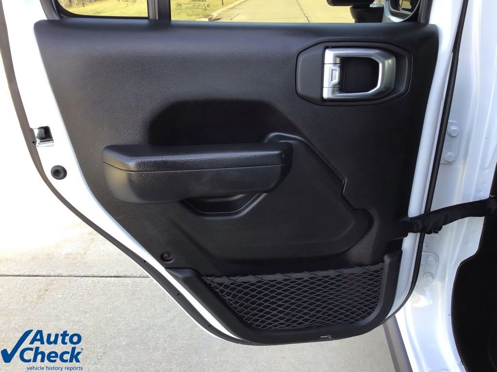 Used 2022 Jeep Wrangler Unlimited Rubicon 4xe w/ Cold Weather Group image 11