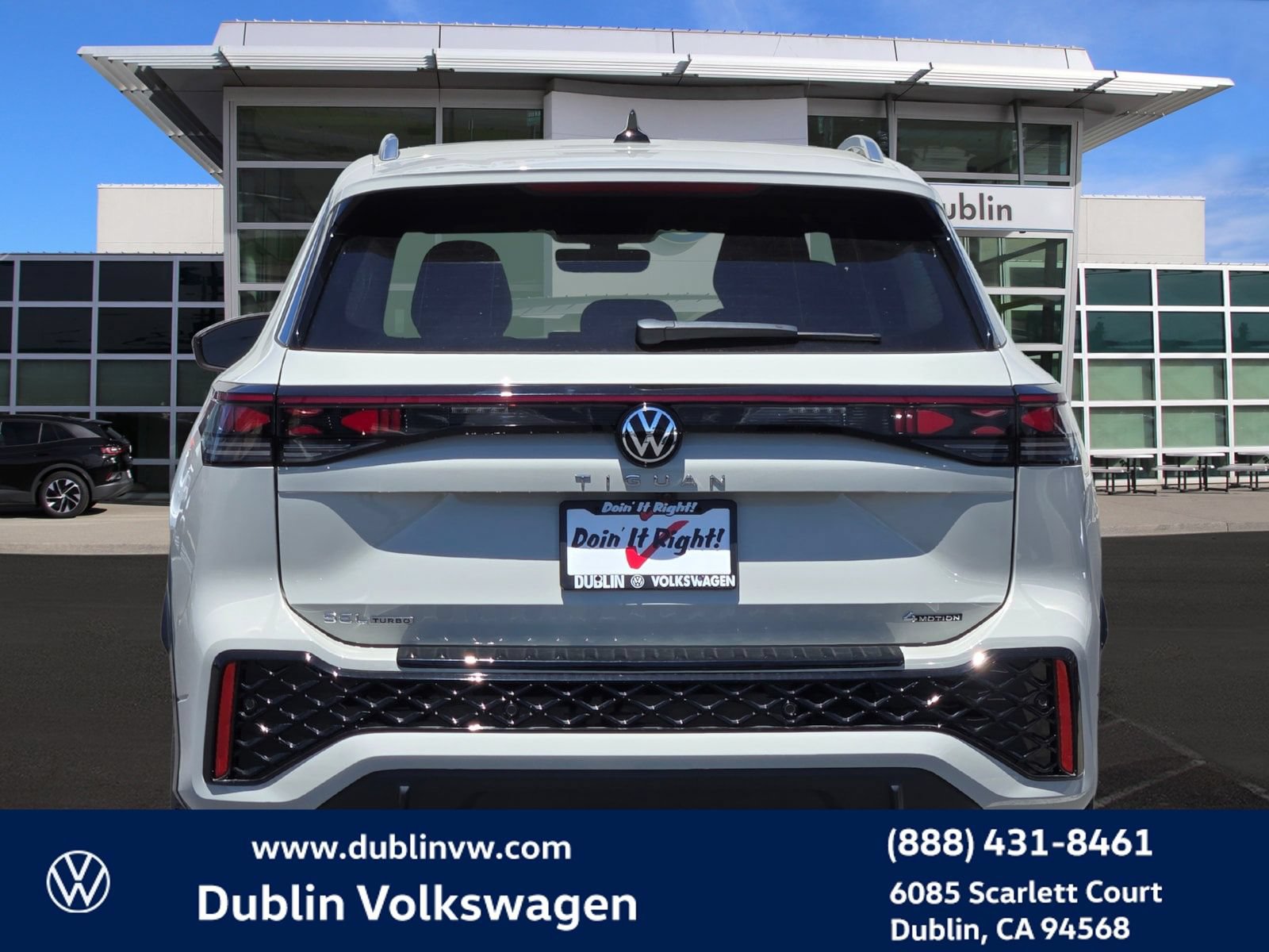 New 2026 Volkswagen Tiguan SEL R-Line AWD/4WD image 5
