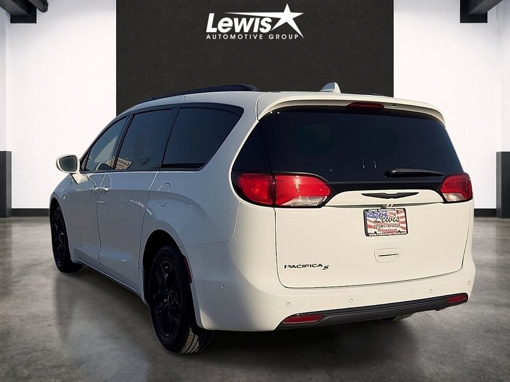 Used 2019 Chrysler Pacifica Touring-L Plus w/ Advanced Safetytec Group FWD image 3