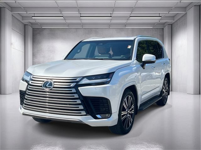 Used 2025 Lexus LX 600 4WD w/ Accessory Package (2T) image 5