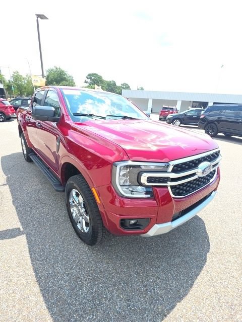 Certified 2025 Ford Ranger XLT w/ Chrome Accent Package RWD image 2