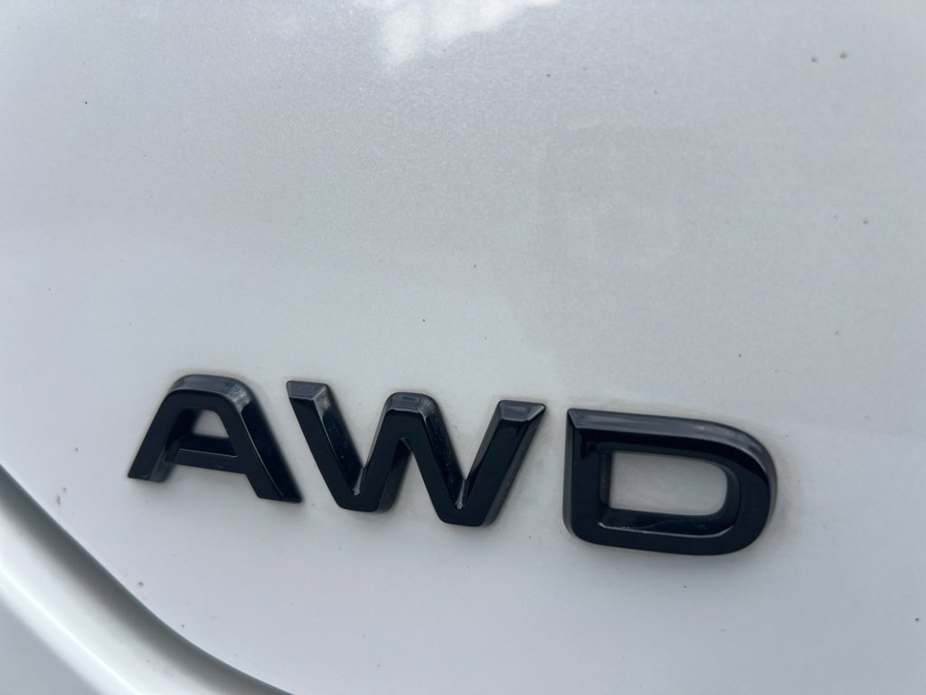 Used 2025 Honda Pilot Sport image 19