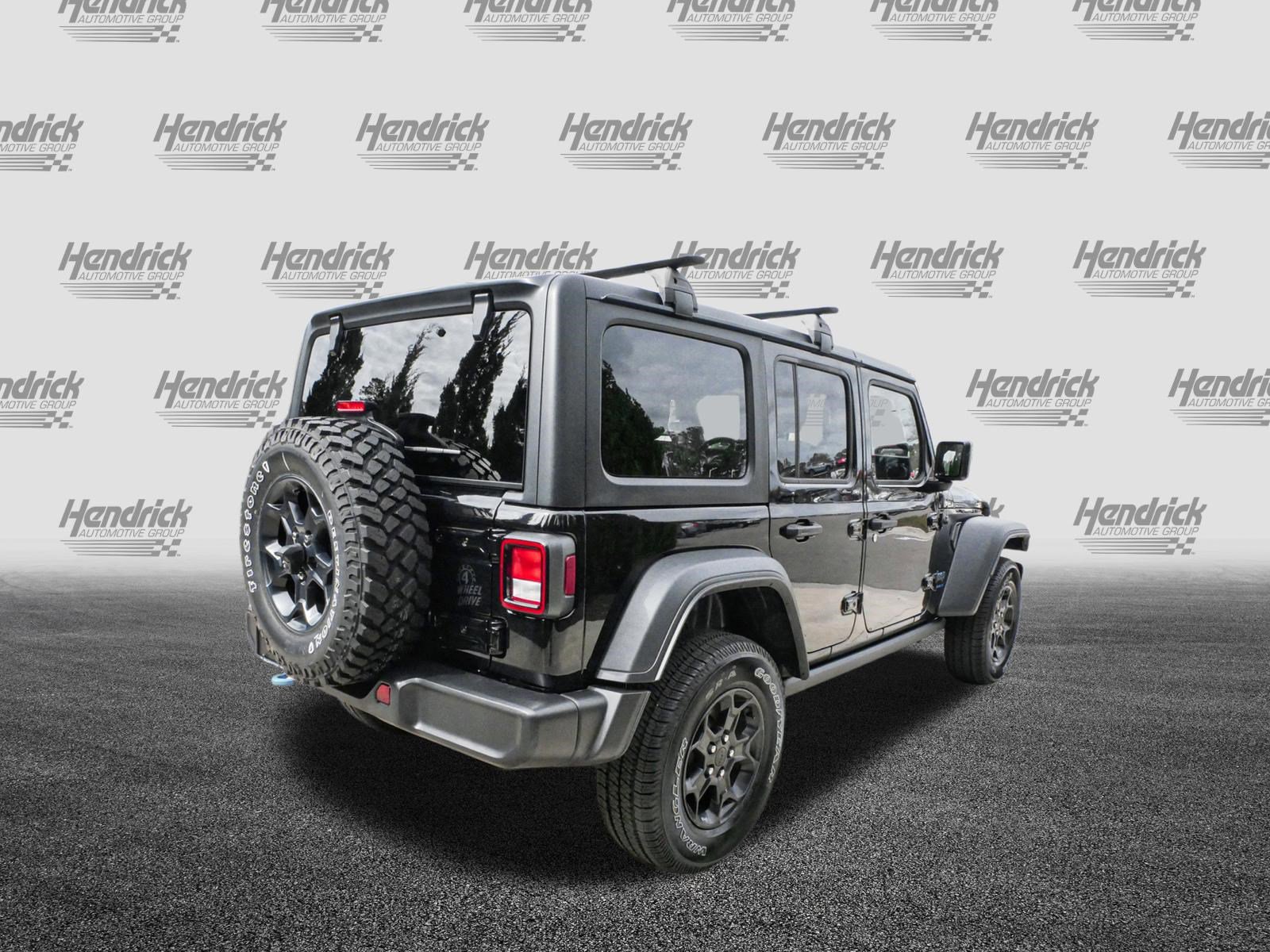 Used 2023 Jeep Wrangler Unlimited w/ Convenience Group AWD/4WD image 10